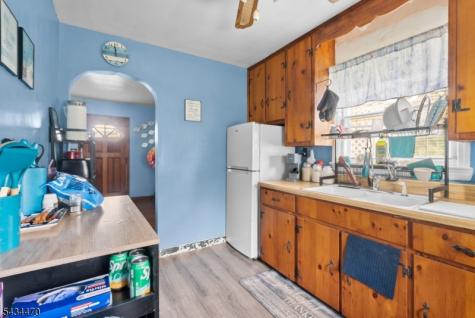116 S 8th Street Lopatcong NJ 08865