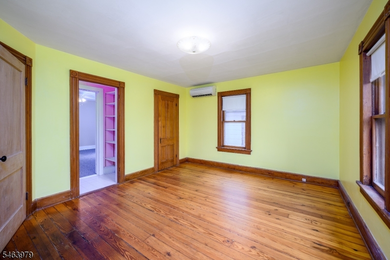 343 West 1st Avenue Roselle NJ 07203