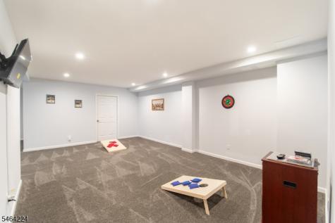 2 Bluffs Court Hamburg NJ 07419