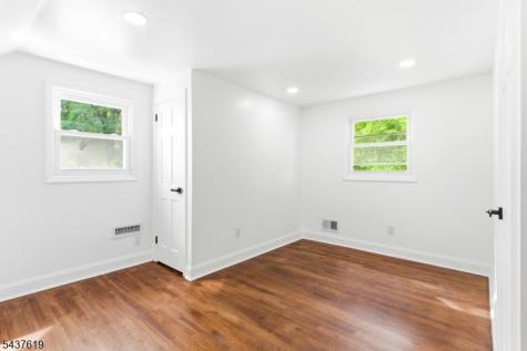 135 Kenzel Avenue Nutley NJ 07110