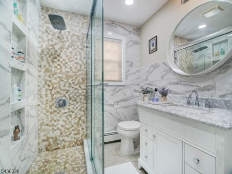610 Laurita Street Linden NJ 07036