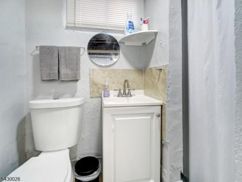 610 Laurita Street Linden NJ 07036