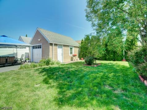 610 Laurita Street Linden NJ 07036