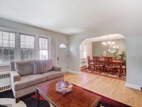 610 Laurita Street Linden NJ 07036