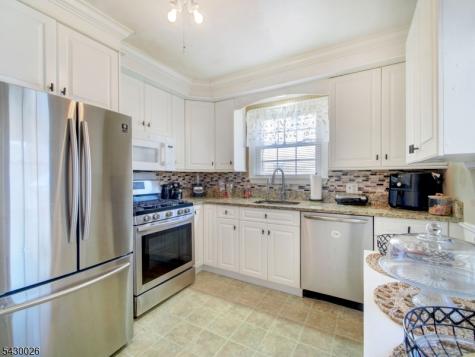 610 Laurita Street Linden NJ 07036