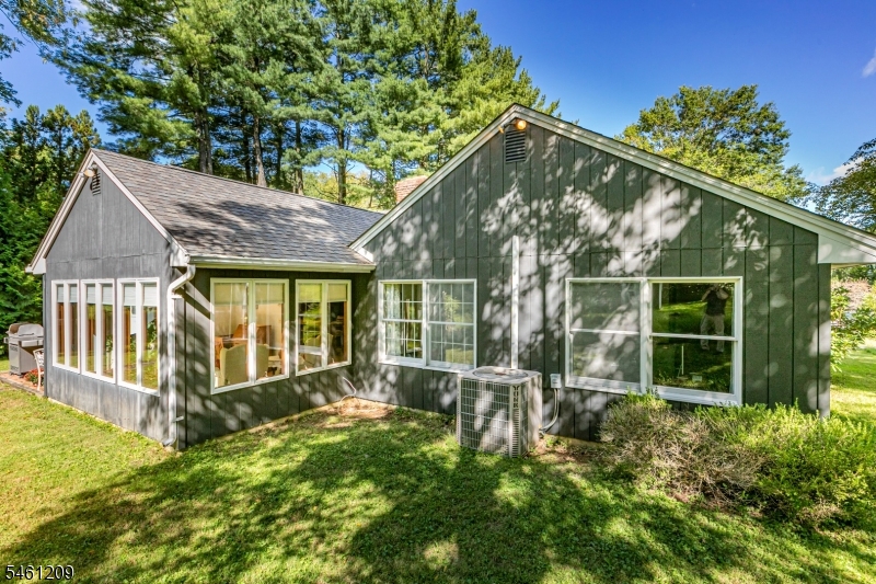 9 Northfield Court Lambertville NJ 08530