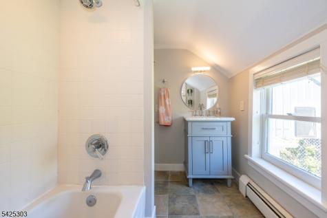 27 Village Road Harding NJ 07976
