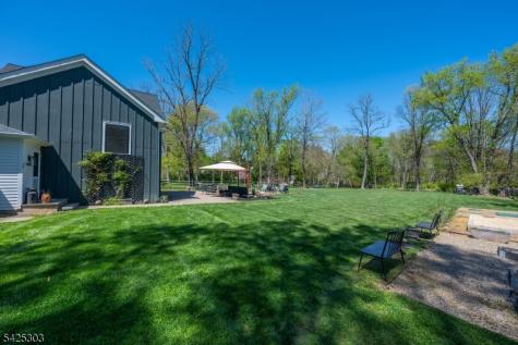 27 Village Road Harding NJ 07976