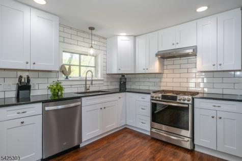 27 Village Road Harding NJ 07976