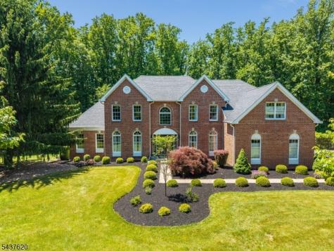 12 Wyckoff Road Bethlehem NJ 08827