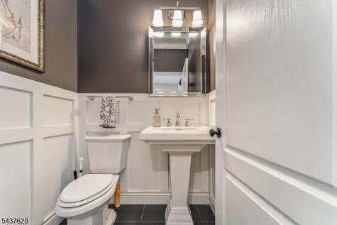 12 Wyckoff Road Bethlehem NJ 08827