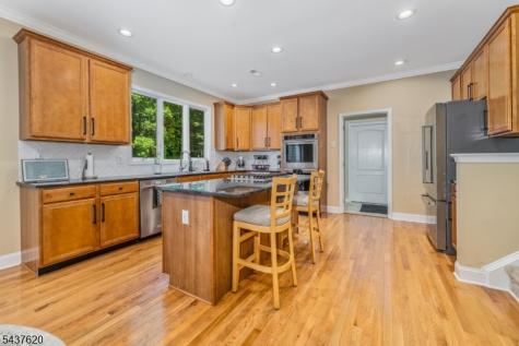 12 Wyckoff Road Bethlehem NJ 08827