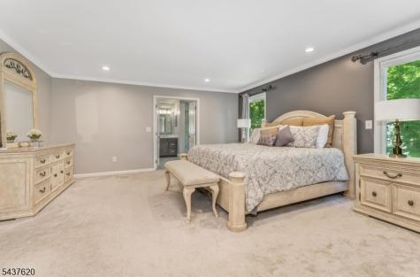 12 Wyckoff Road Bethlehem NJ 08827