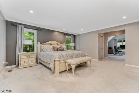 12 Wyckoff Road Bethlehem NJ 08827
