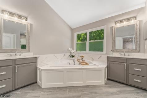 12 Wyckoff Road Bethlehem NJ 08827