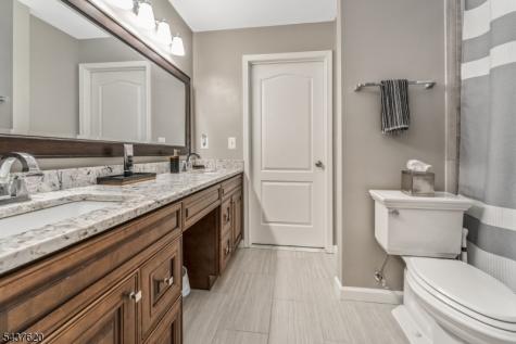 12 Wyckoff Road Bethlehem NJ 08827