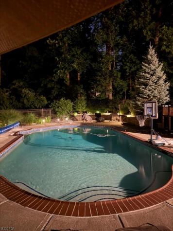 12 Wyckoff Road Bethlehem NJ 08827