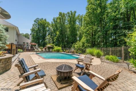 12 Wyckoff Road Bethlehem NJ 08827