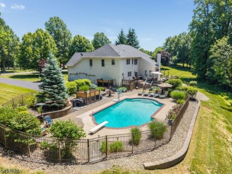 12 Wyckoff Road Bethlehem NJ 08827
