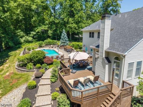 12 Wyckoff Road Bethlehem NJ 08827