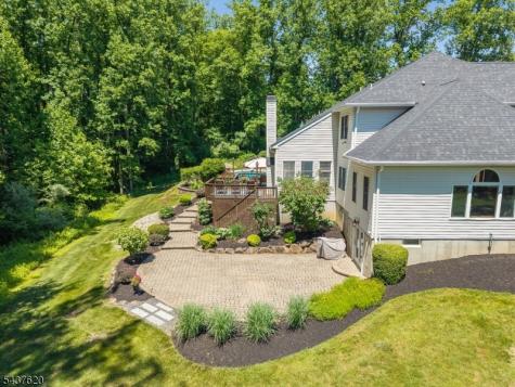 12 Wyckoff Road Bethlehem NJ 08827