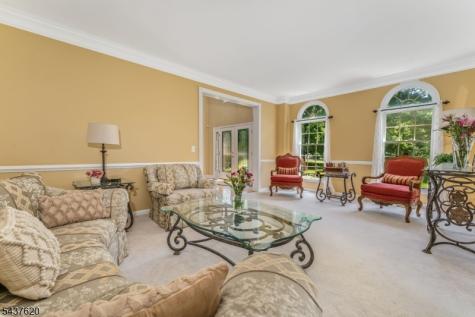 12 Wyckoff Road Bethlehem NJ 08827