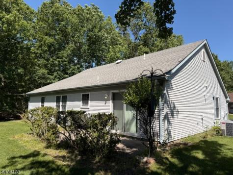 541 Petunia Lane Manchester NJ 08759