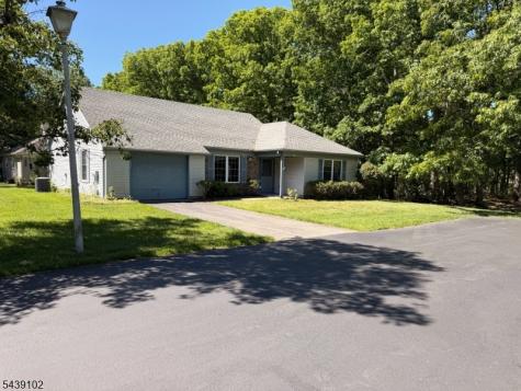 541 Petunia Lane Manchester NJ 08759