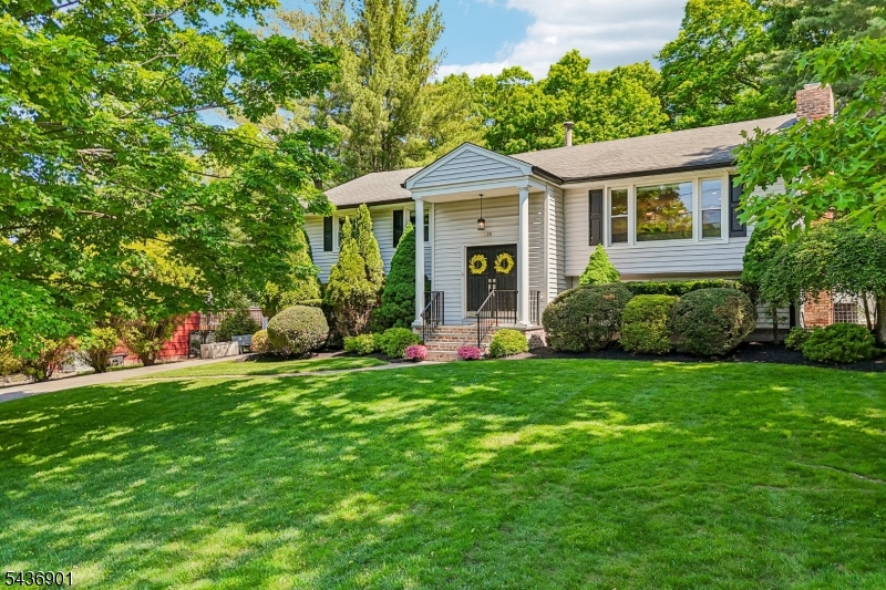 79 W Sheffield Street Oakland NJ 07436
