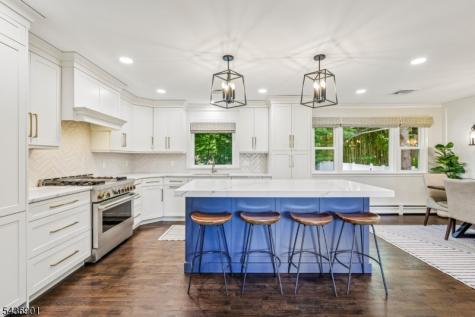 79 W Sheffield Street Oakland NJ 07436