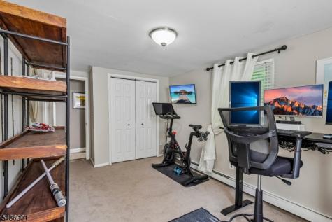 79 W Sheffield Street Oakland NJ 07436