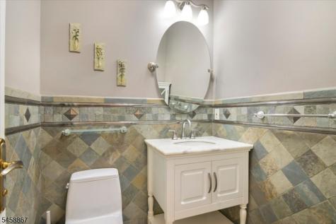 567 Mountain Avenue Springfield NJ 07081
