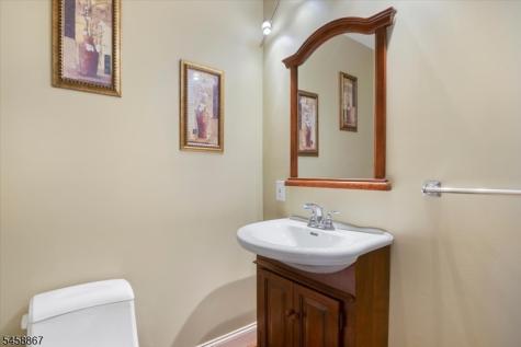 567 Mountain Avenue Springfield NJ 07081