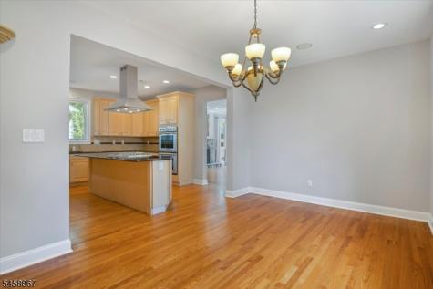 567 Mountain Avenue Springfield NJ 07081
