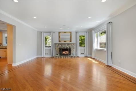 567 Mountain Avenue Springfield NJ 07081