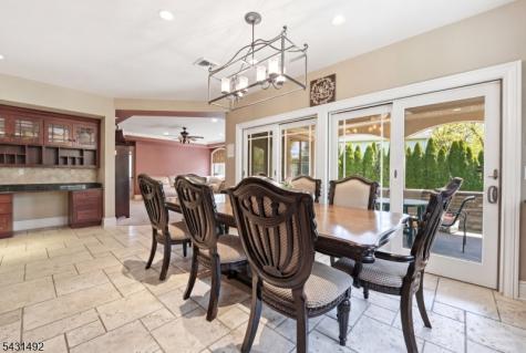 305 Blauvelt Court Paramus NJ 07652