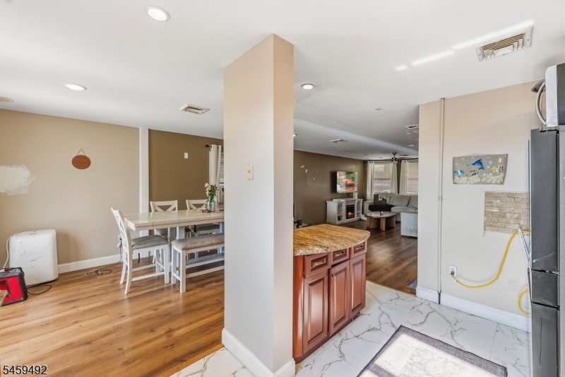 56 Brighton Ave Aka54 Kearny NJ 07032