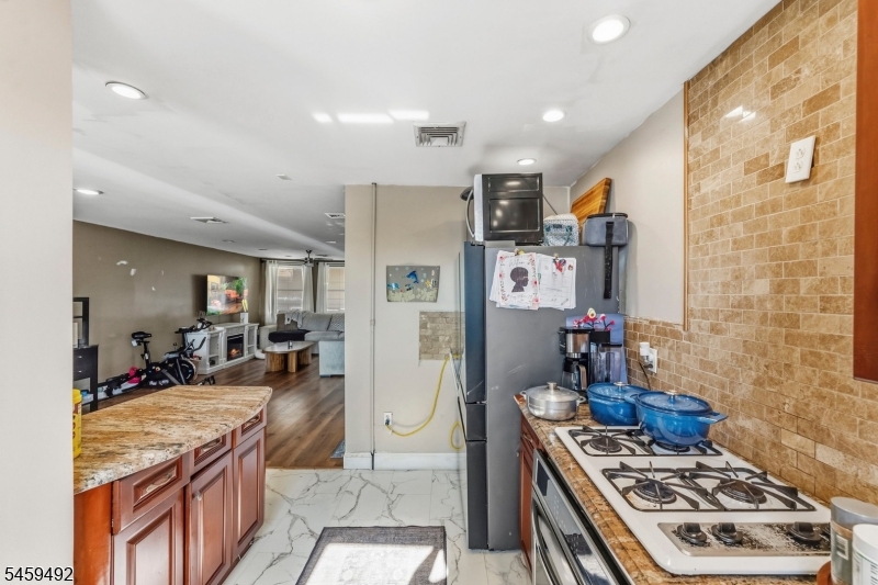 56 Brighton Ave Aka54 Kearny NJ 07032