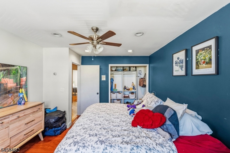 56 Brighton Ave Aka54 Kearny NJ 07032