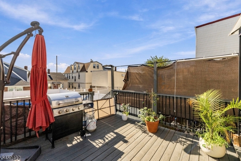 56 Brighton Ave Aka54 Kearny NJ 07032
