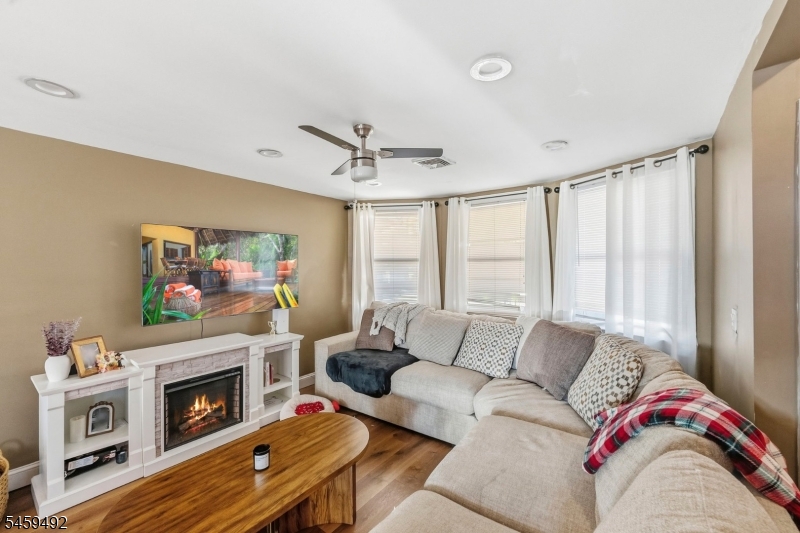 56 Brighton Ave Aka54 Kearny NJ 07032