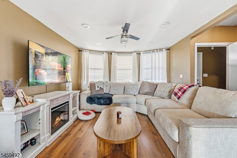 56 Brighton Ave Aka54 Kearny NJ 07032