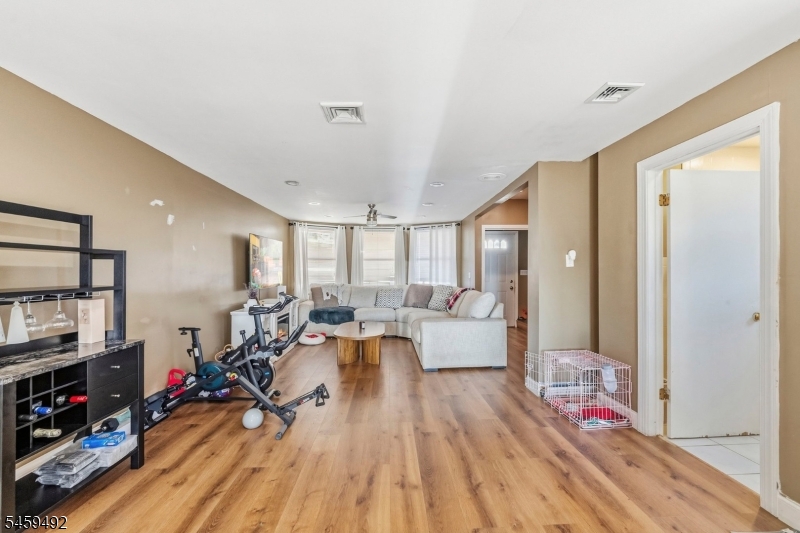 56 Brighton Ave Aka54 Kearny NJ 07032