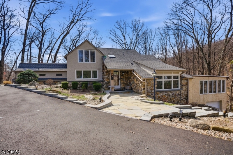 109 Taylortown Road Montville NJ 07005
