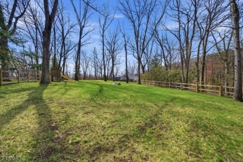 109 Taylortown Road Montville NJ 07005