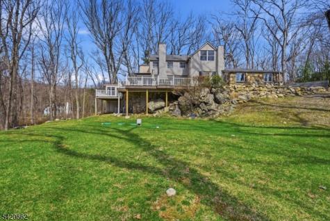 109 Taylortown Road Montville NJ 07005