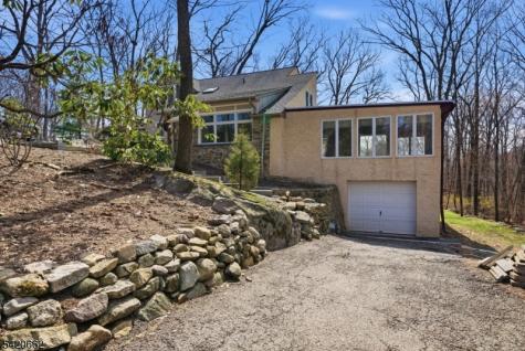 109 Taylortown Road Montville NJ 07005