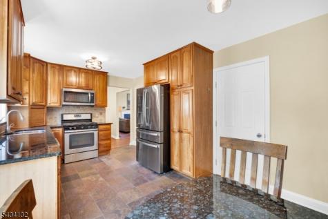 7 Mitchell Lane Clinton NJ 08809