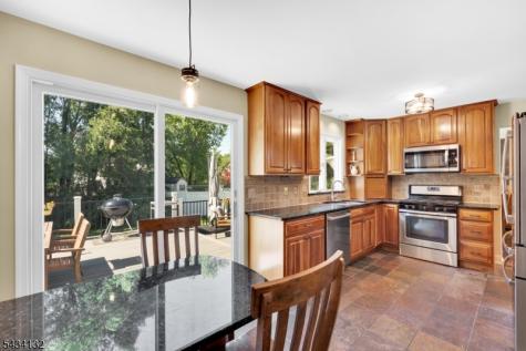 7 Mitchell Lane Clinton NJ 08809