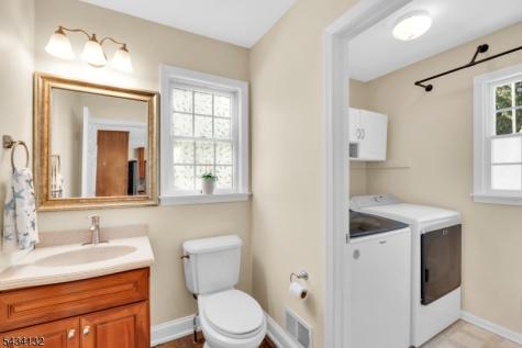 7 Mitchell Lane Clinton NJ 08809